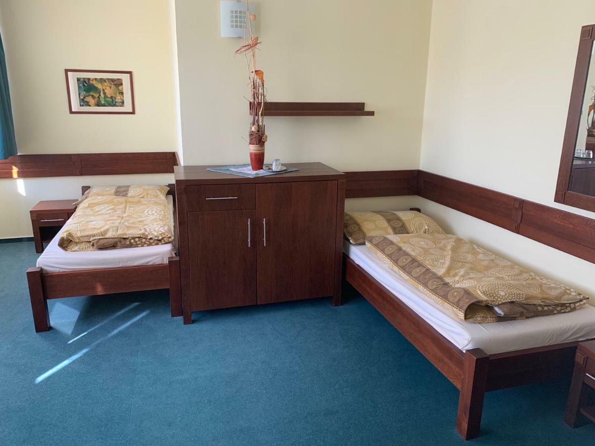 Polovny Dom Hotel Jolsva Kültér fotó